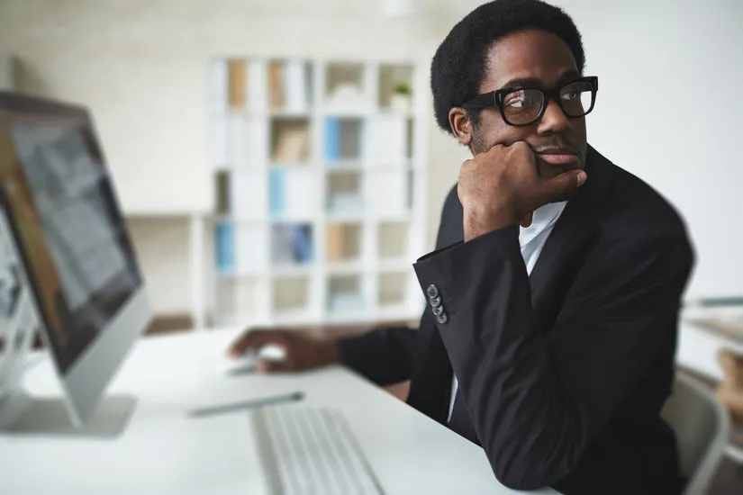 como no aburrirse en el trabajo